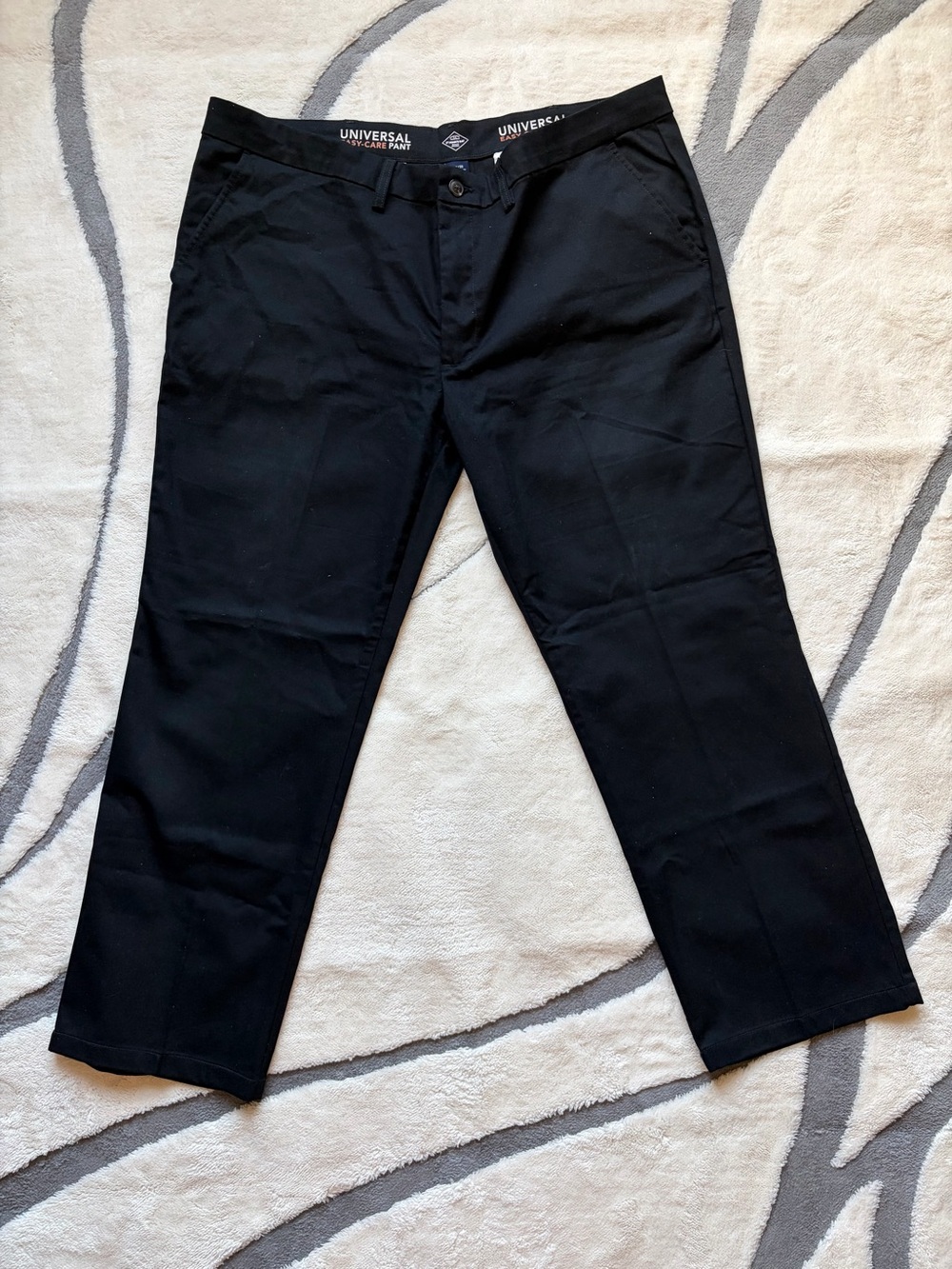 Universal Men’s Black Straight-Leg Chinos